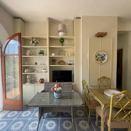 Apartment Seahouse - Mazzaro-taormina Fronte - Vista Mare *